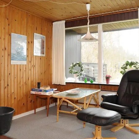 Three-bedroom Holiday In 36 Nyaraló