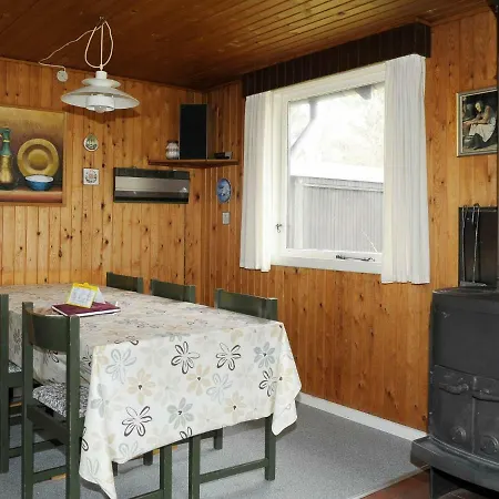 Three-bedroom Holiday In 36 Blåvand